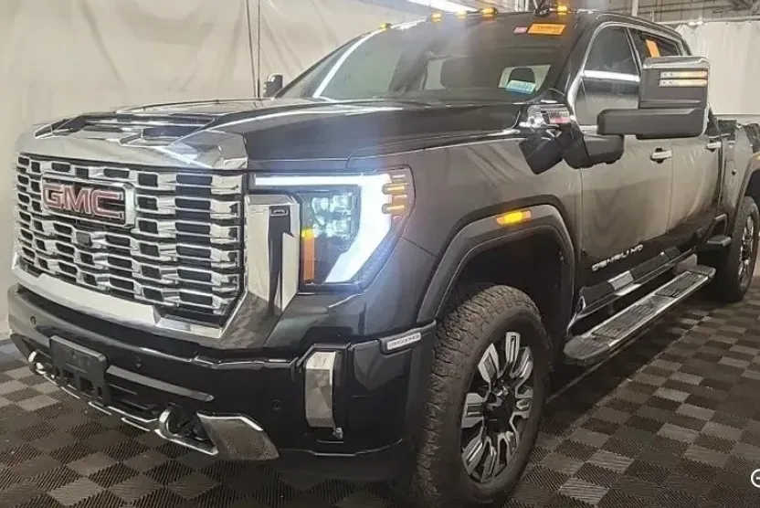 2024 Gmc Sierra HD Denali photo 1