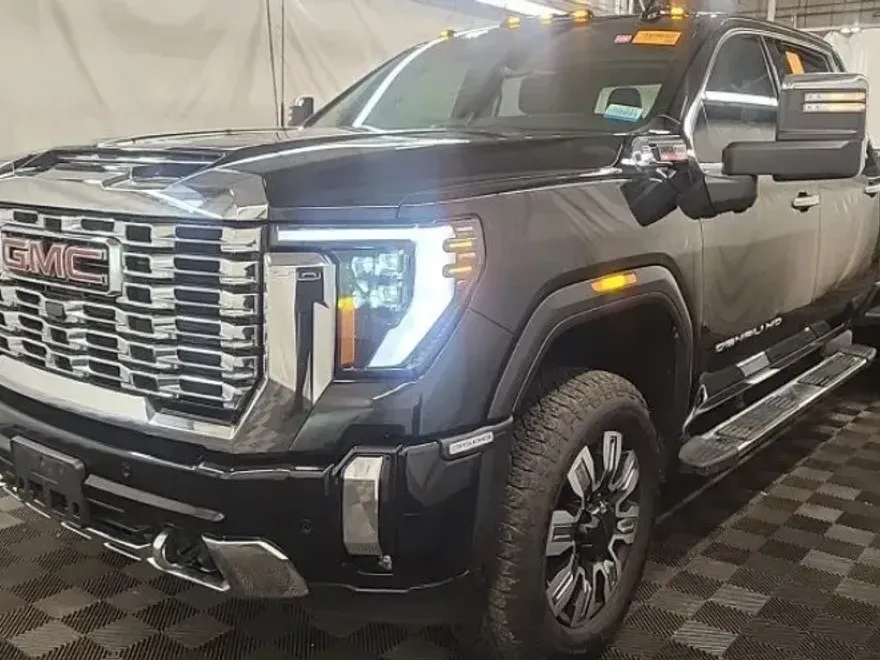 2024 Gmc Sierra HD Denali photo 1