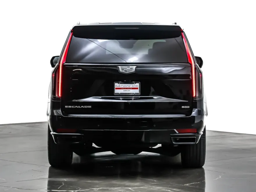 2021 Cadillac Escalade Sport Platinum photo 1