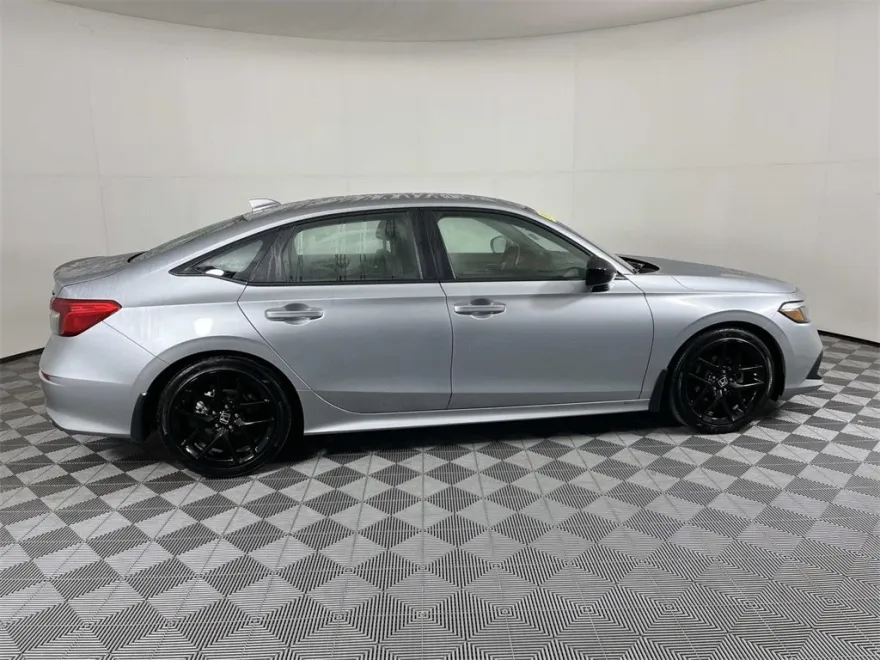 2024 Honda Civic Sport photo 1