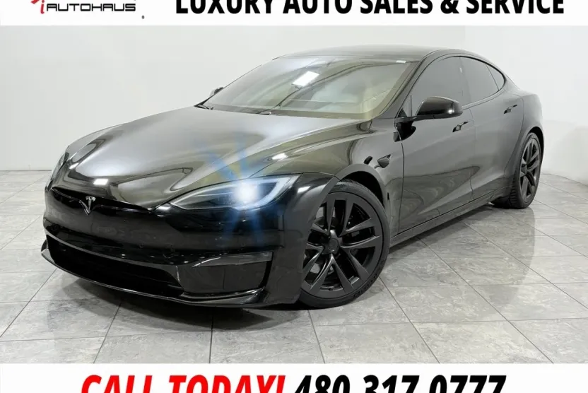 2023 Tesla Model S Plaid photo 1