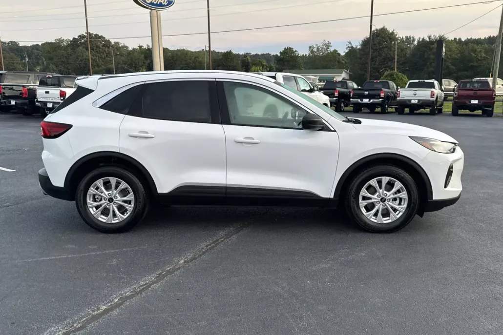2024 Ford Escape Active photo 1