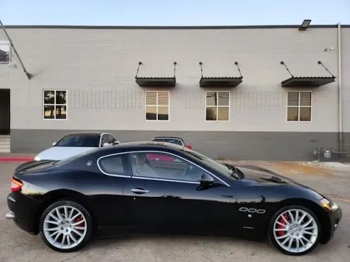 2009 Maserati Granturismo S photo 4
