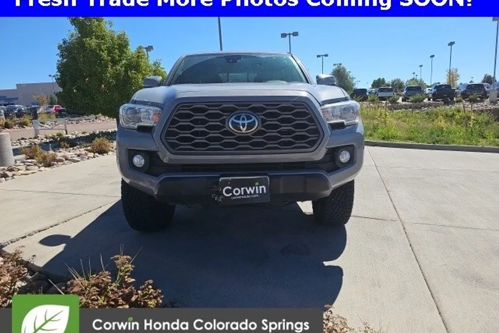 2020 Toyota Tacoma TRD Off-Road photo 1