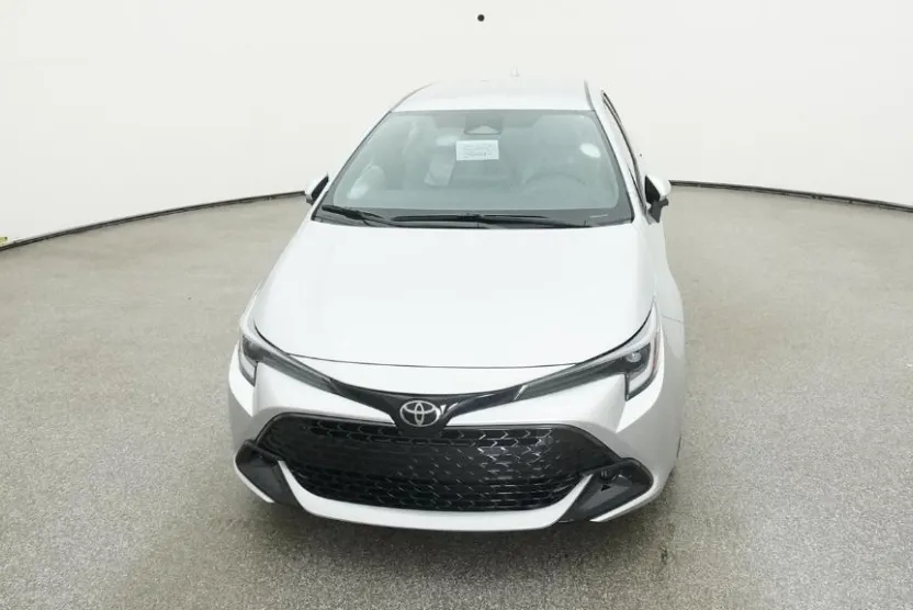 2025 Toyota Corolla SE photo 1