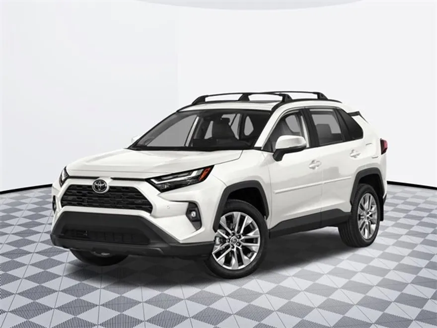 2025 Toyota RAV4 XLE photo 1