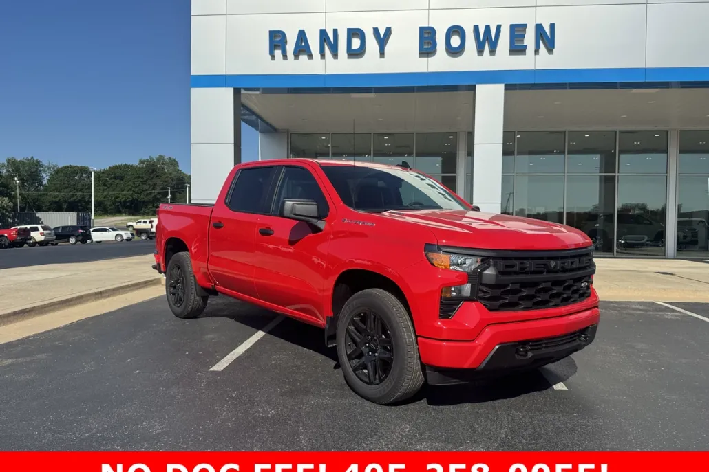 2025 Chevrolet Silverado 1500 Custom photo 1