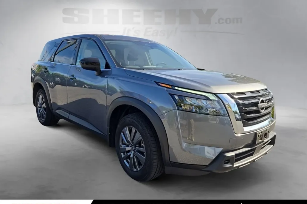 2024 Nissan Pathfinder S photo 1