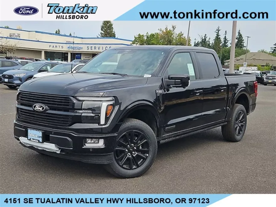 2025 Ford F-150 Platinum photo 1