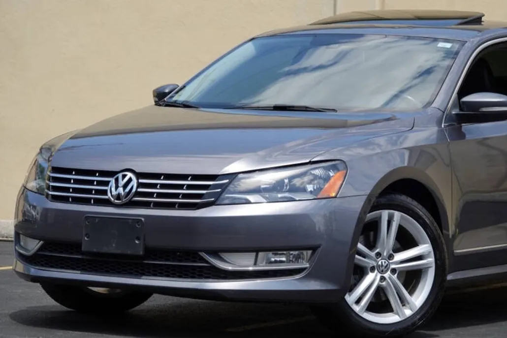 2013 Volkswagen Passat TDI SEL Premium photo 1