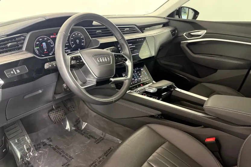 2021 Audi e-tron Sportback Premium Plus photo 1