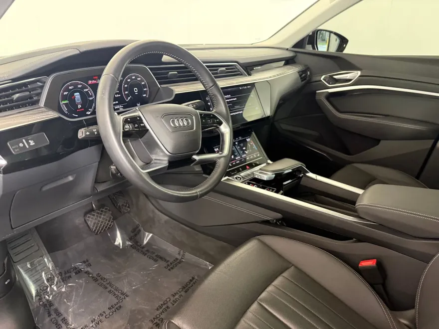 2021 Audi e-tron Sportback Premium Plus photo 1