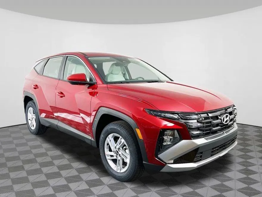 2025 Hyundai Tucson SE photo 1