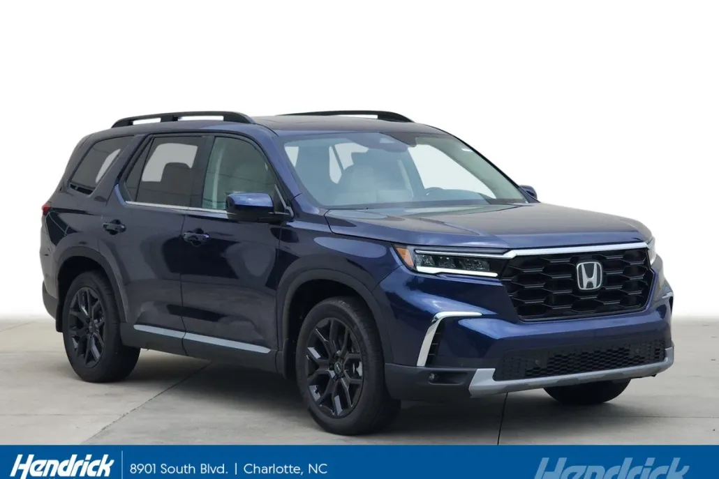 2025 Honda Pilot Touring photo 1