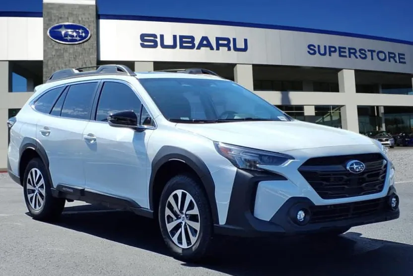 2025 Subaru Outback Premium photo 1