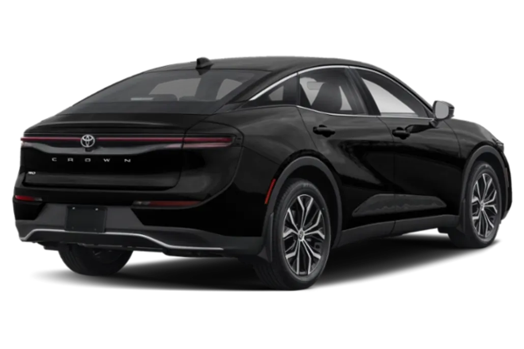 2023 Toyota Crown XLE photo 1