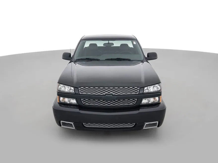 2004 Chevrolet Silverado 1500 photo 1