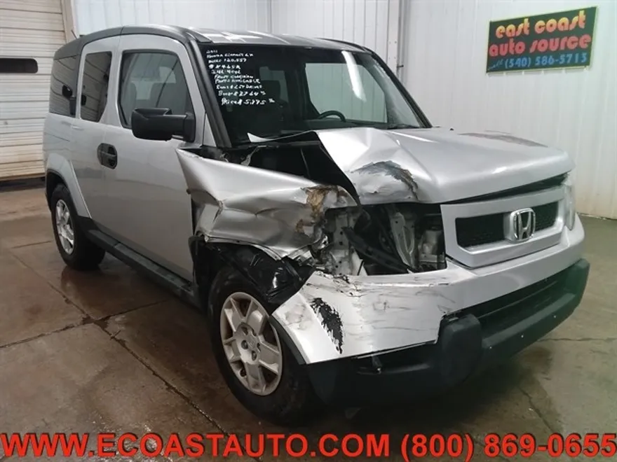 2011 Honda Element LX photo 1