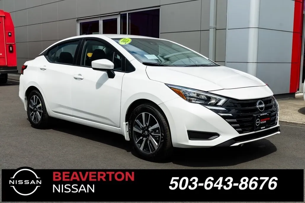 2025 Nissan Versa 1.6 SV photo 1