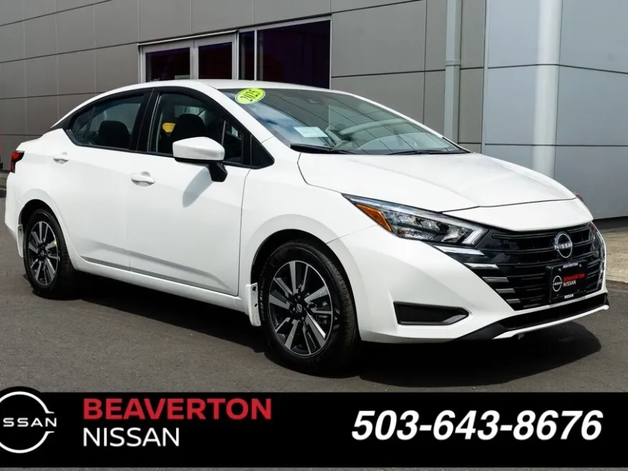 2025 Nissan Versa 1.6 SV photo 1