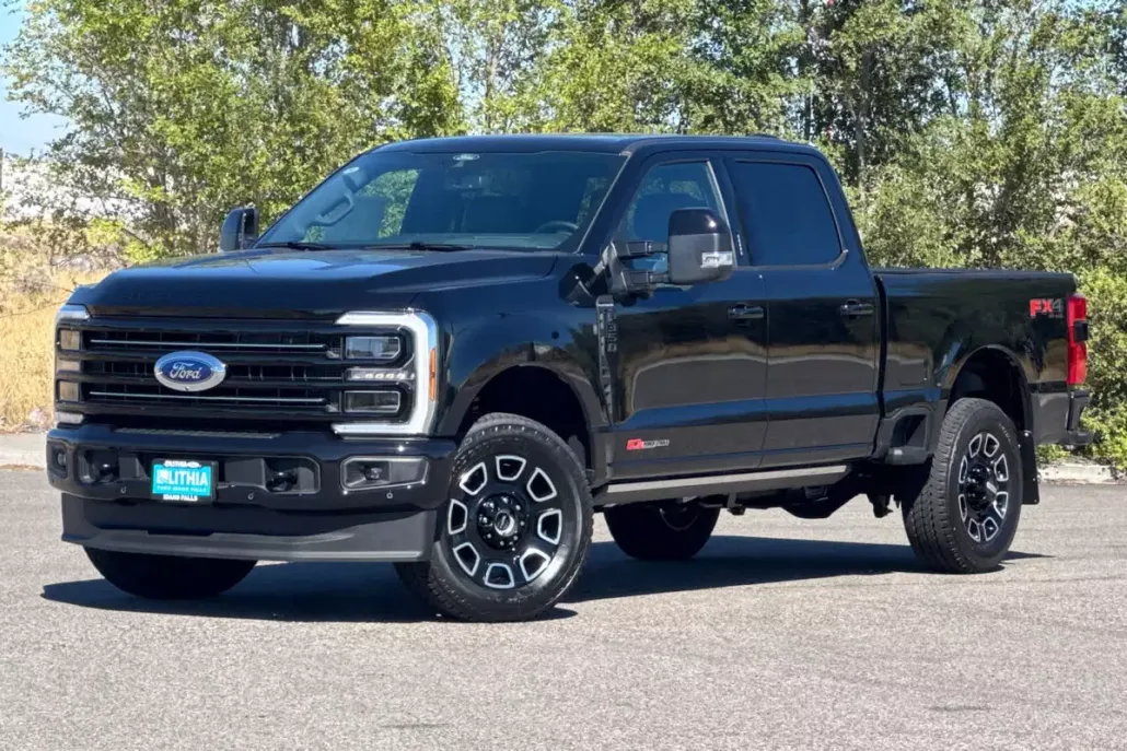 2026 Ford F-350 Platinum photo 1