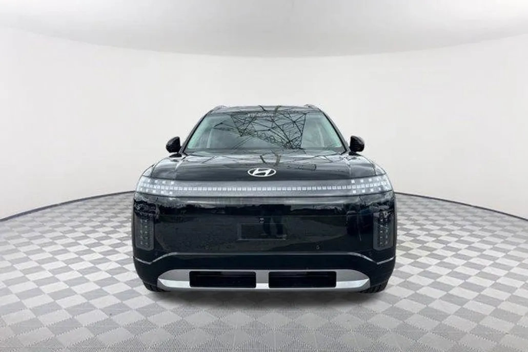 2026 Hyundai Ioniq SEL photo 1