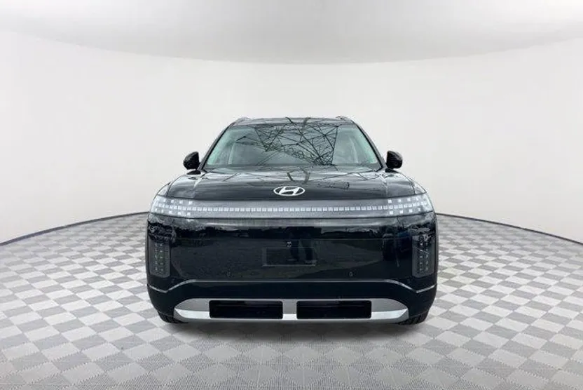 2026 Hyundai Ioniq SEL photo 1