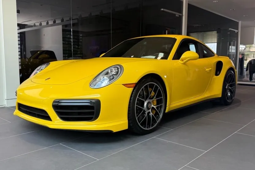 2019 Porsche 911 Turbo S photo 1