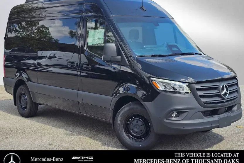 2025 Mercedes Benz Sprinter 2500 Standard Roof photo 1