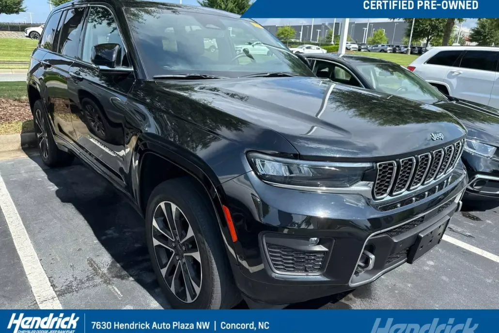 2022 Jeep Grand Cherokee Overland photo 1