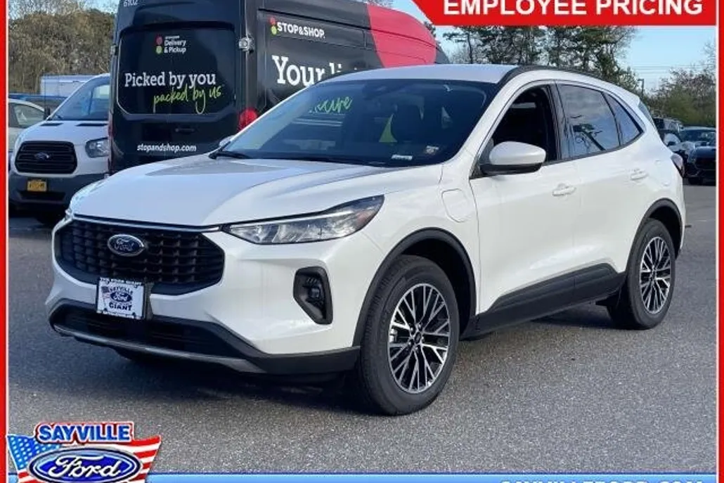 2023 Ford Escape photo 1