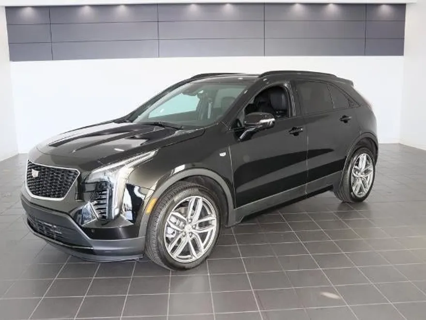 2023 Cadillac XT4 Sport photo 1