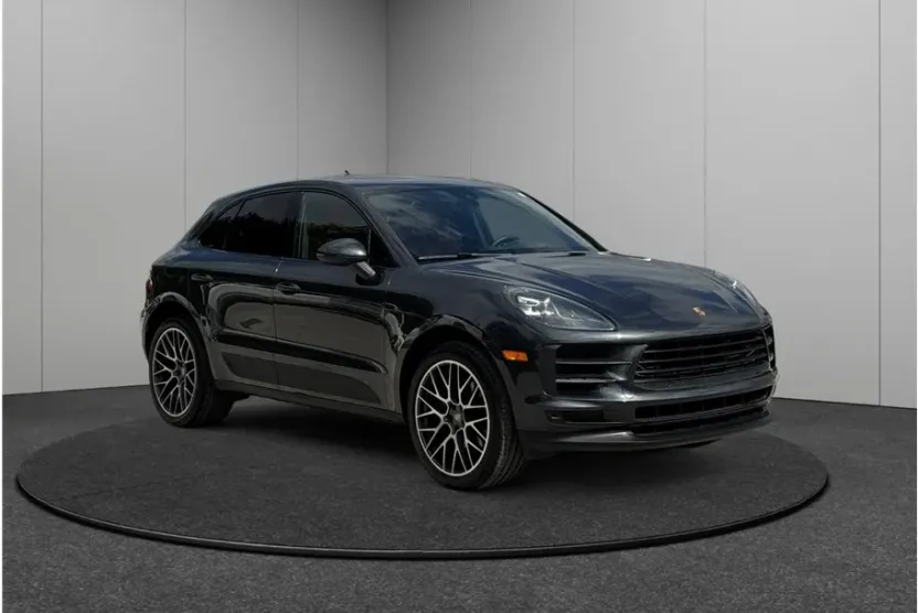 2021 Porsche Macan S photo 1