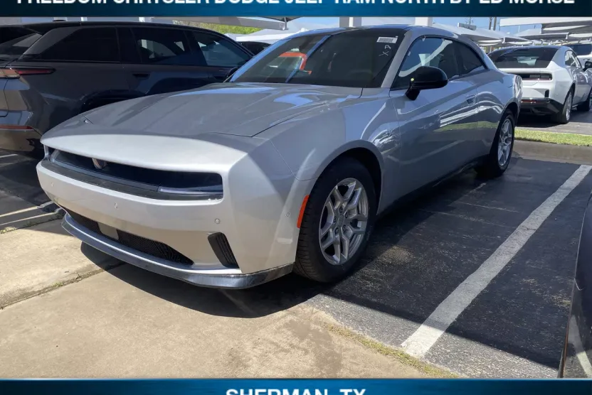 2025 Dodge Charger Daytona R/T AWD photo 1