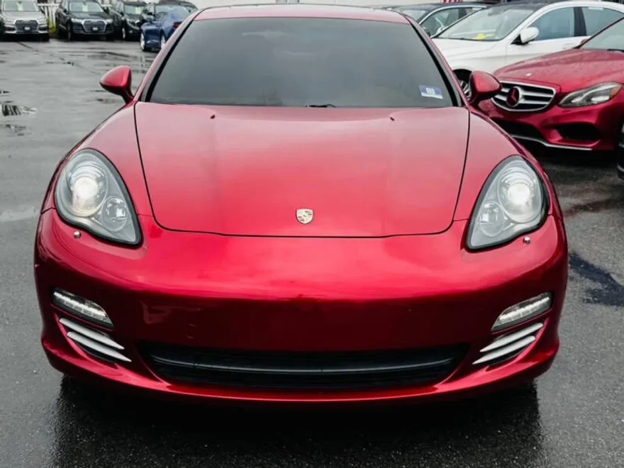 2011 Porsche Panamera 4S photo 1