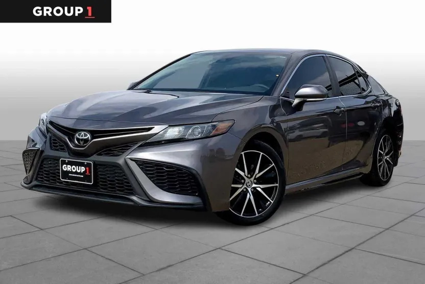 2023 Toyota Camry SE photo 1