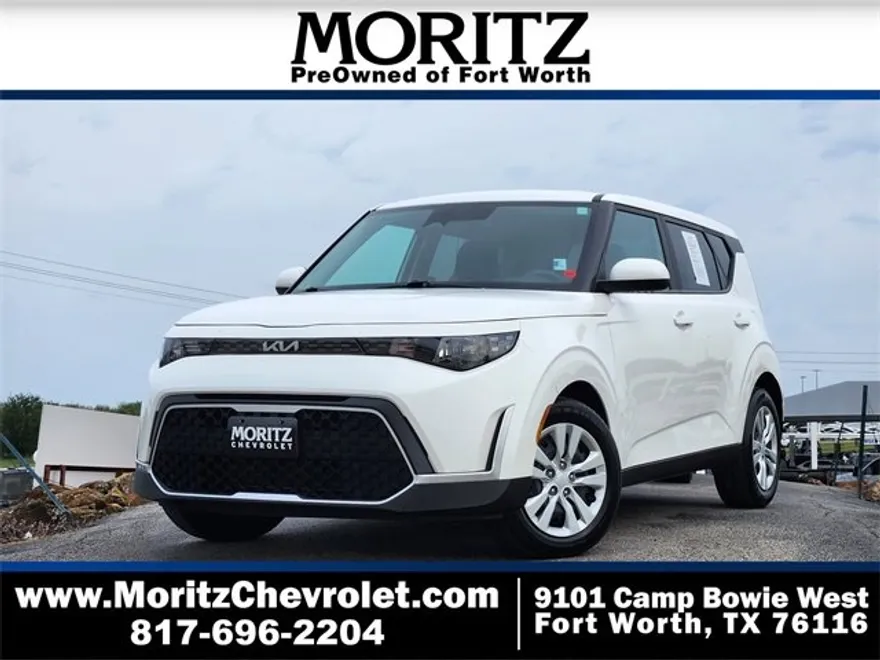 2023 Kia Soul LX photo 1