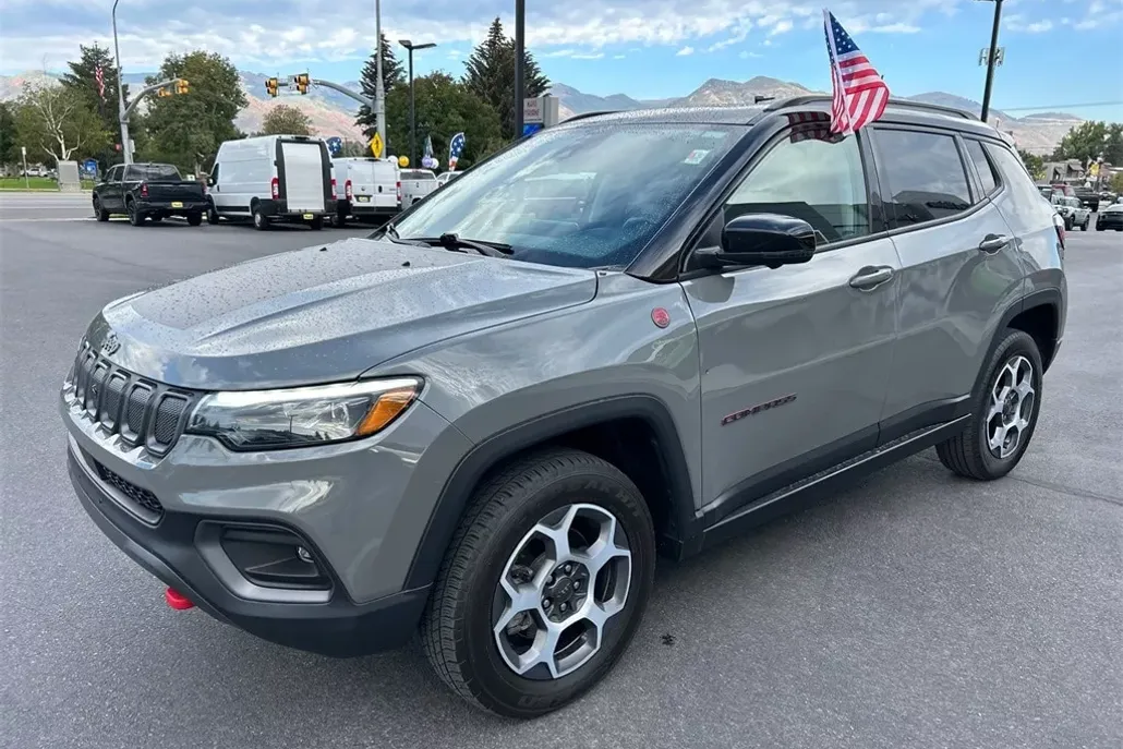 2022 Jeep Compass Trailhawk photo 1