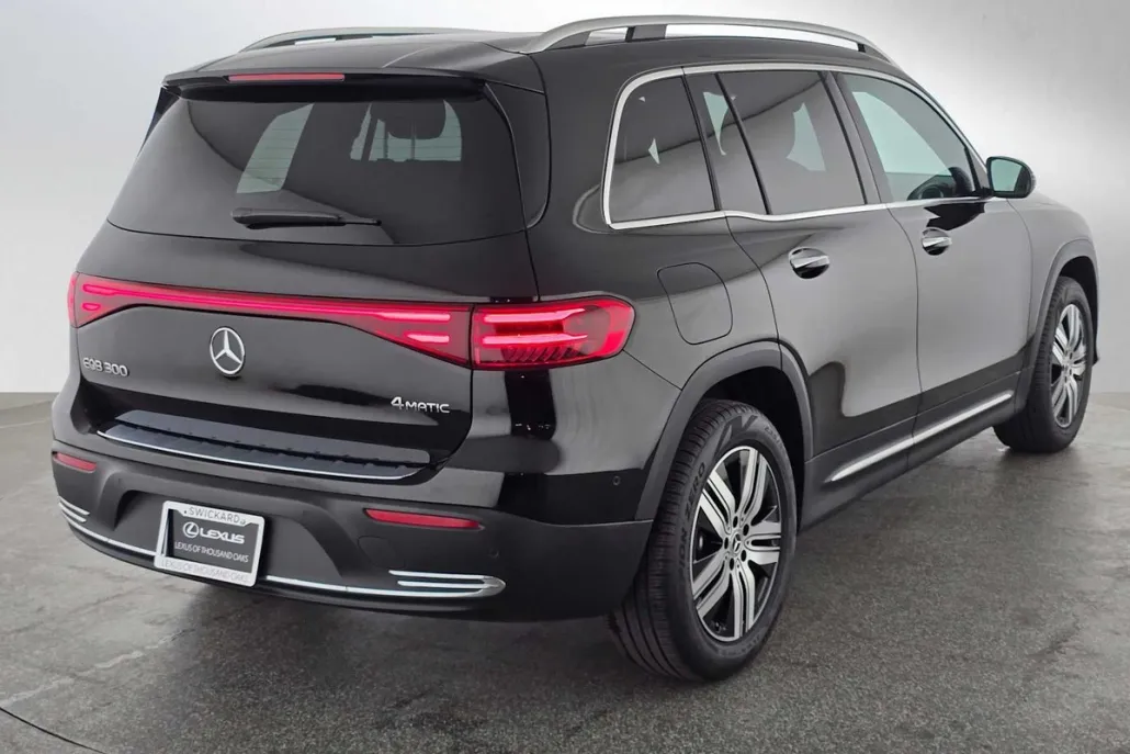 2024 Mercedes Benz EQB 300 4MATIC photo 1