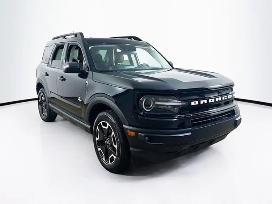 2023 Ford Bronco Sport Outer Banks photo 1