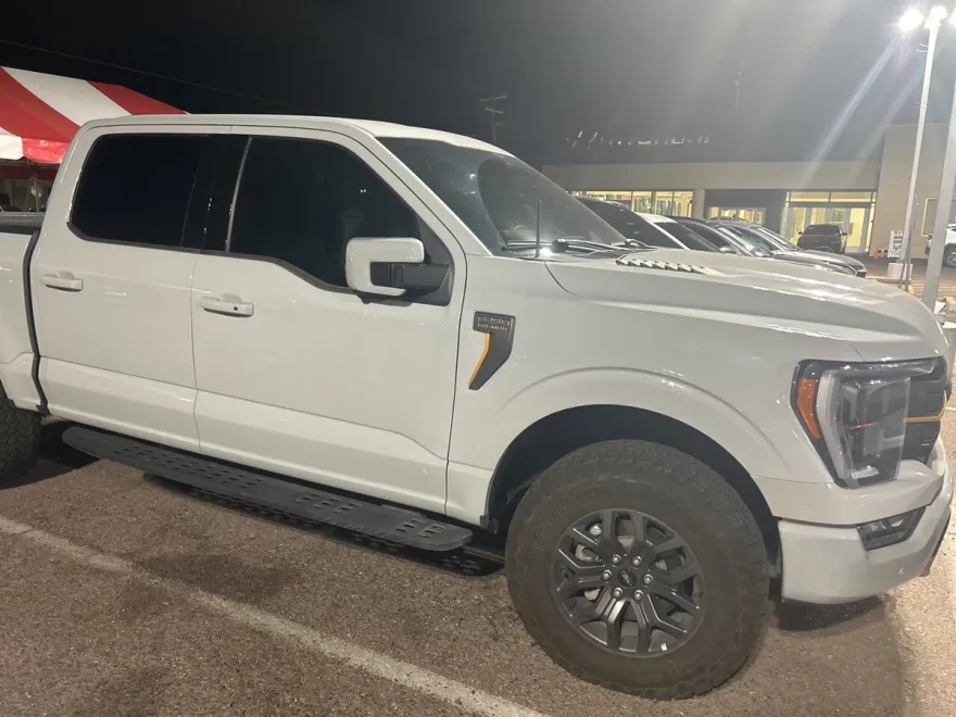 2023 Ford F-150 XL photo 1