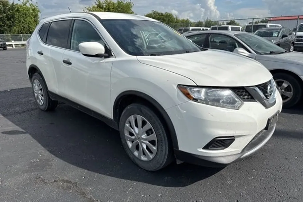 2016 Nissan Rogue S photo 1