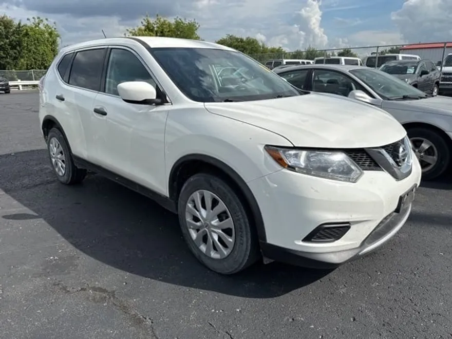 2016 Nissan Rogue S photo 1