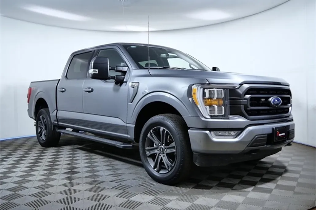 2023 Ford F-150 XLT photo 1
