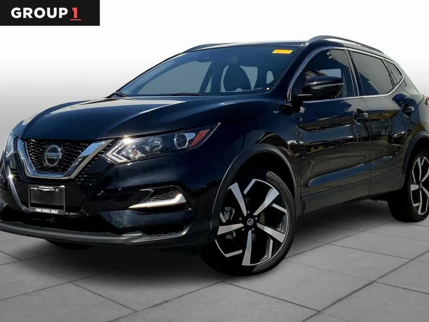 2022 Nissan Rogue Sport SL photo 1