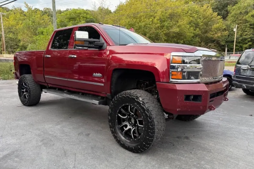 2015 Chevrolet Silverado 2500HD High Country photo 1