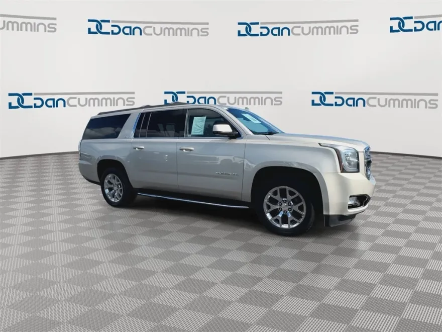 2017 Gmc Yukon XL SLT photo 1