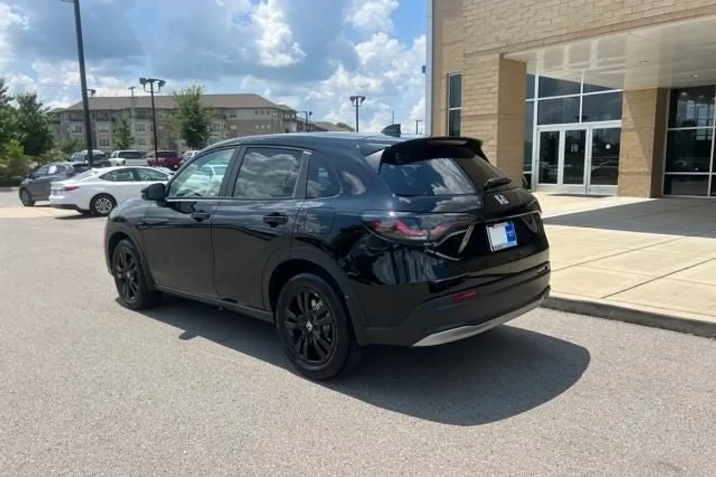 2026 Honda HR-V Sport photo 1