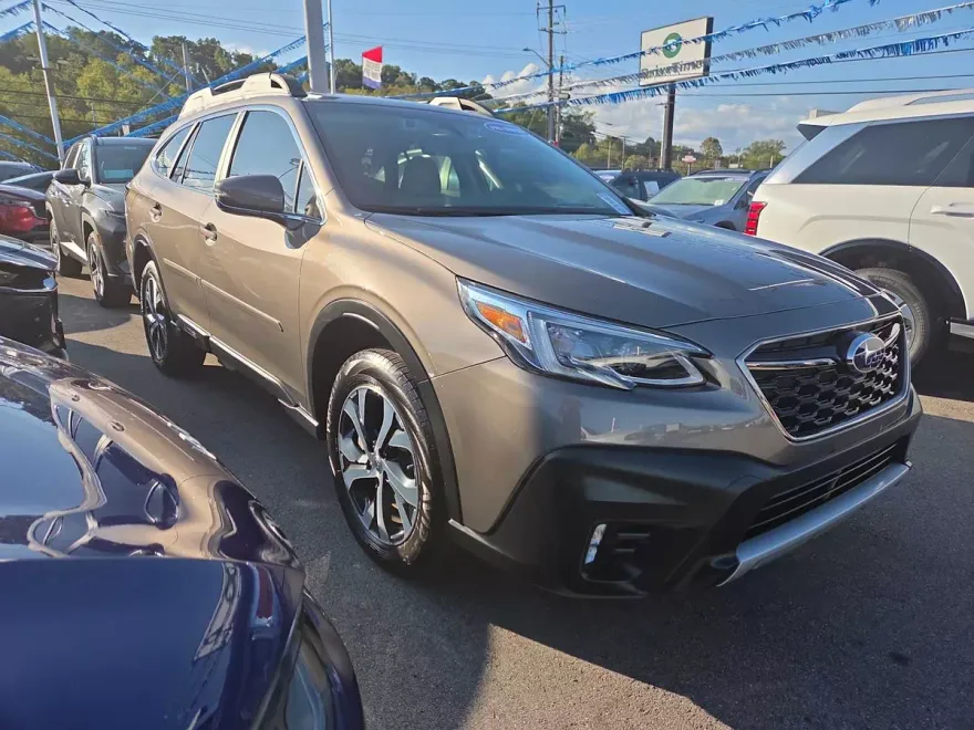 2021 Subaru Outback Limited photo 1