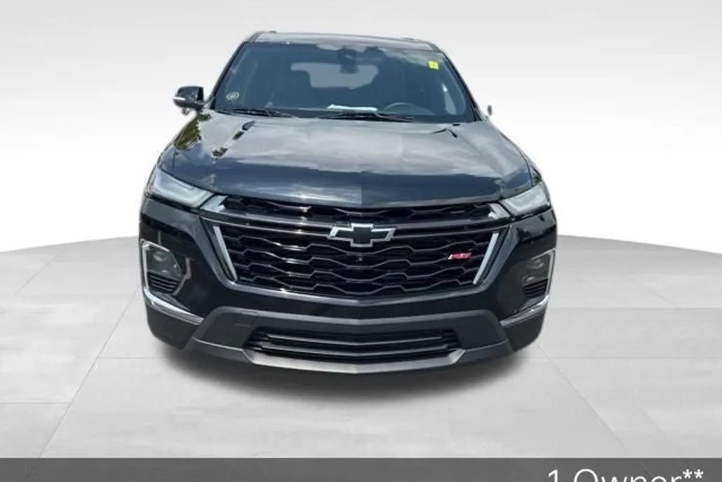 2023 Chevrolet Traverse RS photo 1